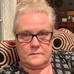 Meet your Posher, Deb